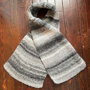 Knit scarf